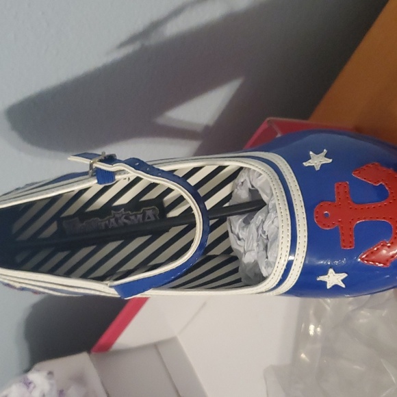π«SOLDπ« Funtasma Sailor shoes, sz 9 β€οΈ Patriotic Blue color with red anchors - Picture 11 of 13